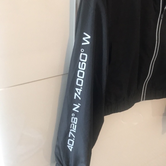 Forever 21 windbreaker - Picture 2 of 3